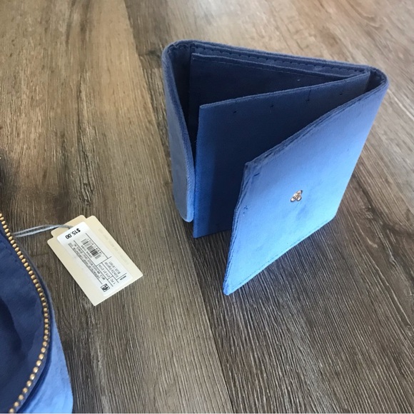 NWT A New Day Blue Velvet Jewelry Organizer Bag - Picture 4 of 5
